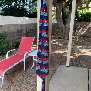 Micky and Minnie Disney heart 100% silk tie
